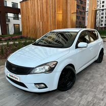 Kia Ceed 1.6 AT, 2010, 228 000 км, с пробегом, цена 720 000 руб.