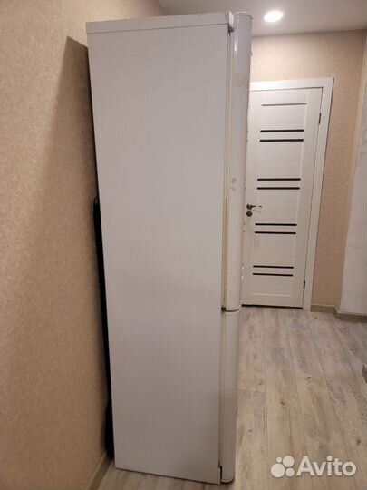 Холодильник indesit ib201