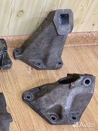 Кронштейн опоры двигателя BMW F01 F02