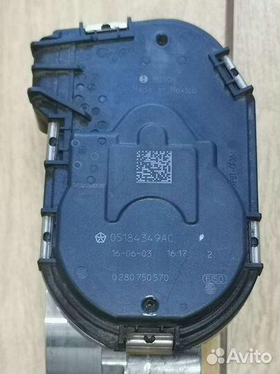 Дросельная заслонка jeep Grand Cherokee WK2