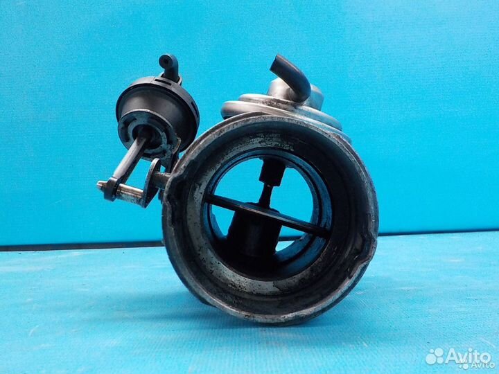 Дроссельная заслонка BAC Туарег 2.5 070128073