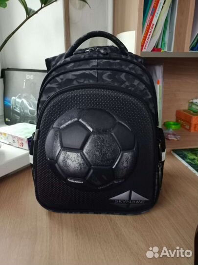 Рюкзак школьный