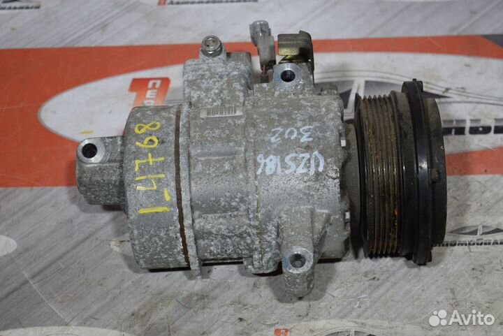 Компрессор кондиционера c Toyota Crown Majesta UZS