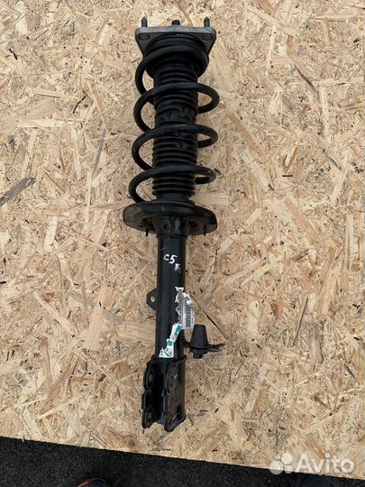 Амортизатор передний правый Omoda C5