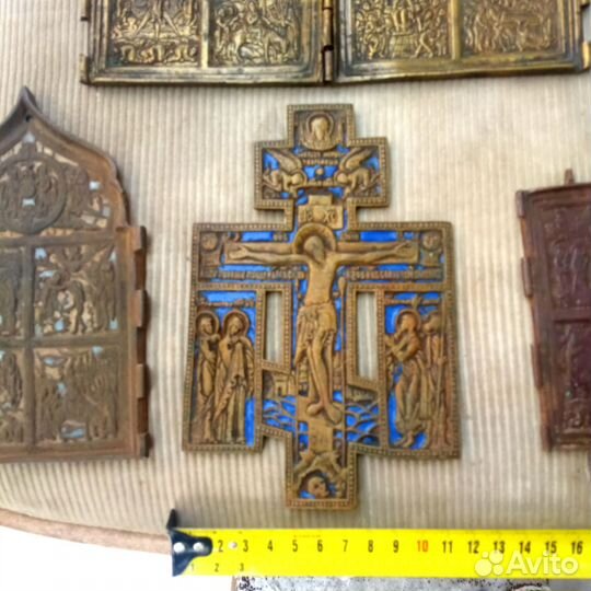 Крест Латунь 19 век. Иконы Латунь. Пластика