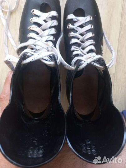 Коньки хоккейные 43 размер