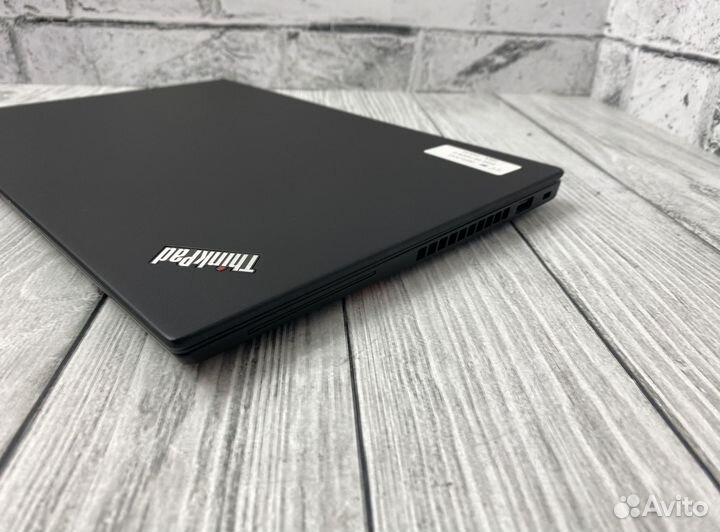 Lenovo Thinkpad X390 в идеальном состоянии