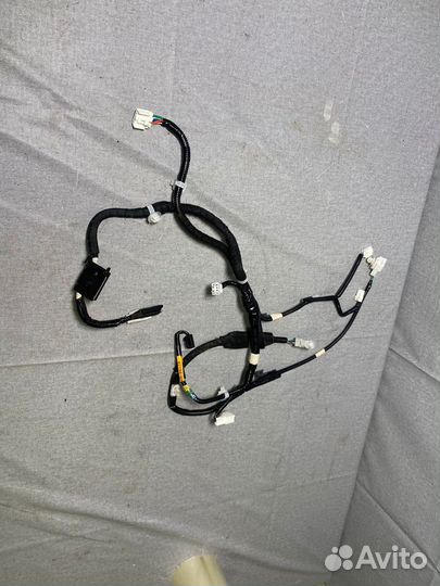 Проводка заднего левого сидения Lexus LX 570