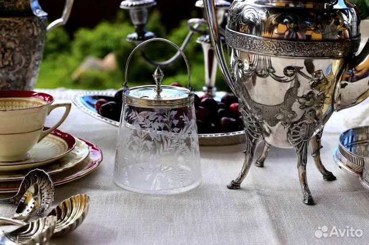 Антикварная / старинная сахарница