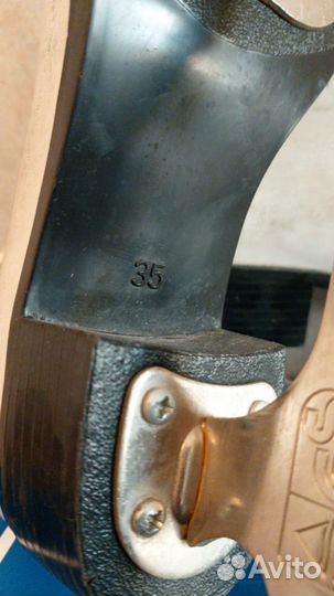 Коньки фигурные, 35 размер