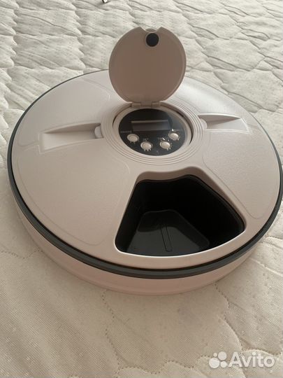 Автокормушка для кошек и собак