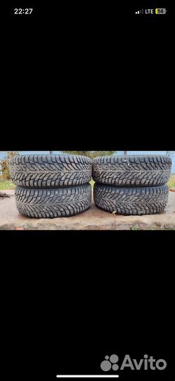 Nokian Tyres Hakkapeliitta 9 215/60 R16
