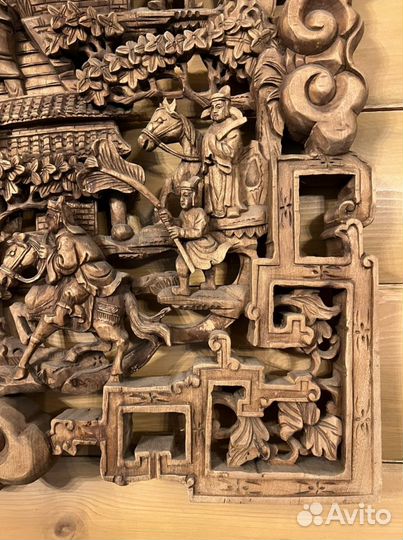 Резные картины из дерева