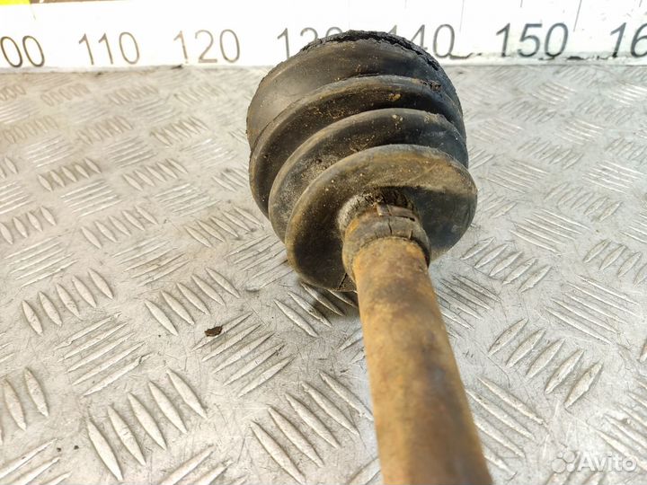 Полуось передняя левая Ford Focus 2005-2008