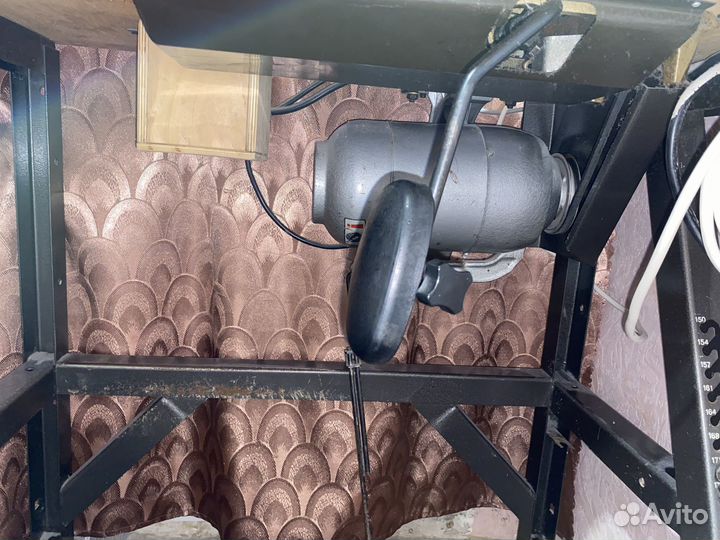 Продам промышленную швейную машину