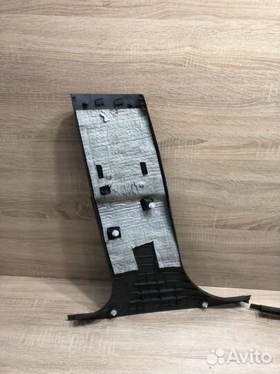 Обшивка стойки BMW 5 E60