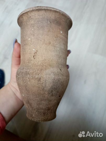 Старинная глиняная крынка