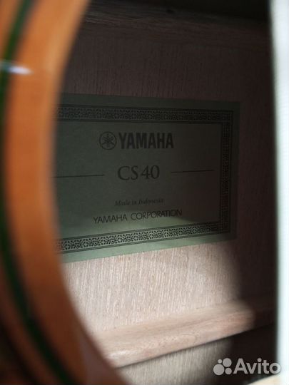 Новая гитара размера 3/4 Yamaha CS40 без дефектов