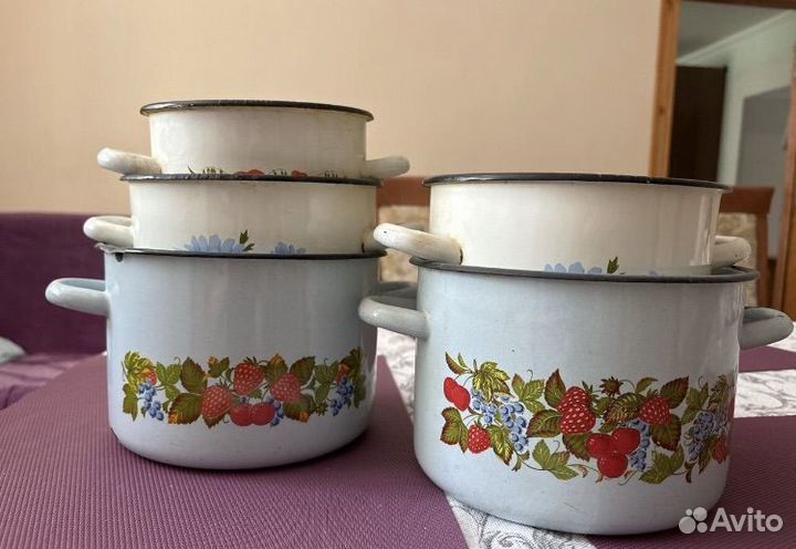 Кастрюли малированые