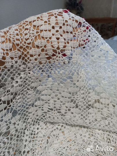 Скатерть на стол вязаная