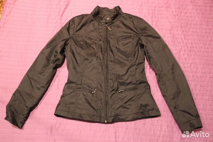 Куртка ветровка женская