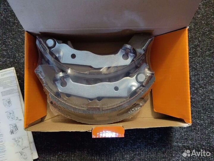 Тормозные колодки задние на hyundai accent Тагаз