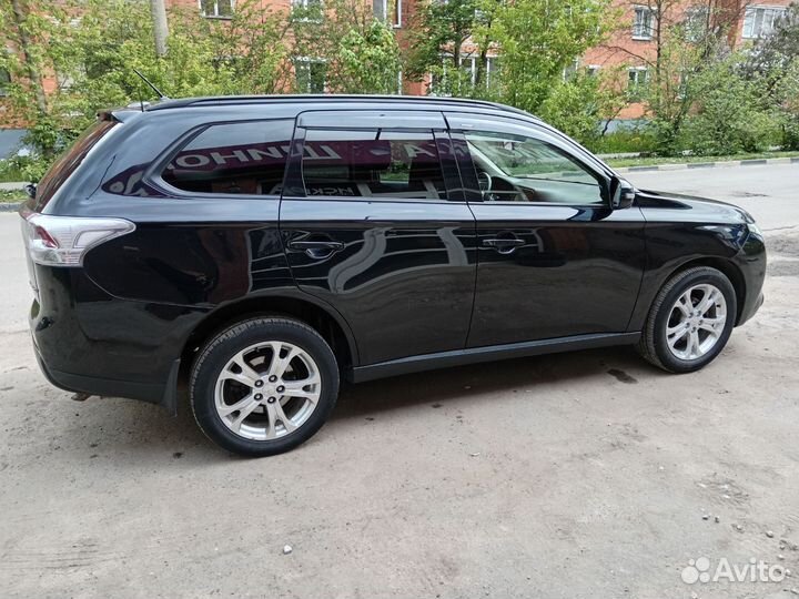 Mitsubishi Outlander 2.4 CVT, 2012, 295 000 км