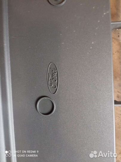 Решётка радиатора Форд Фокус 2