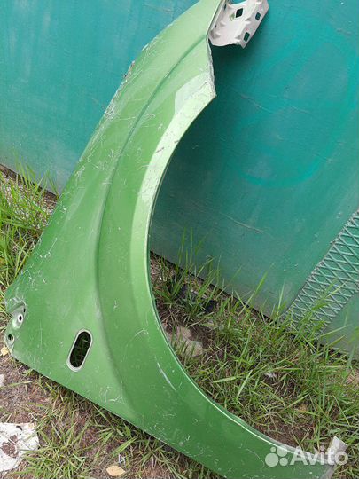 Крыло переднее правое Ford Fiesta 2003