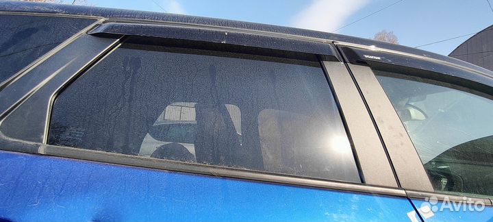 Renault kaptur стекло двери задней правой