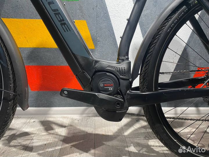 Cube kathmandu hybrid PRO 625