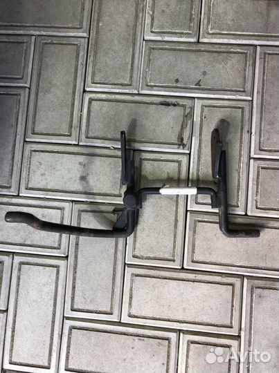 Подножка центральная Suzuki lets