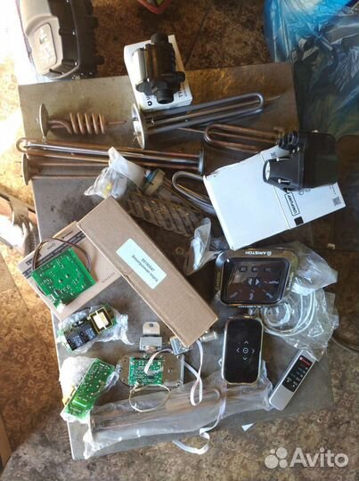 Запчасти на водонагреватели новые