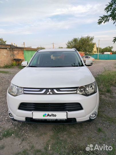 Mitsubishi Outlander 2.4 CVT, 2013, 136 200 км