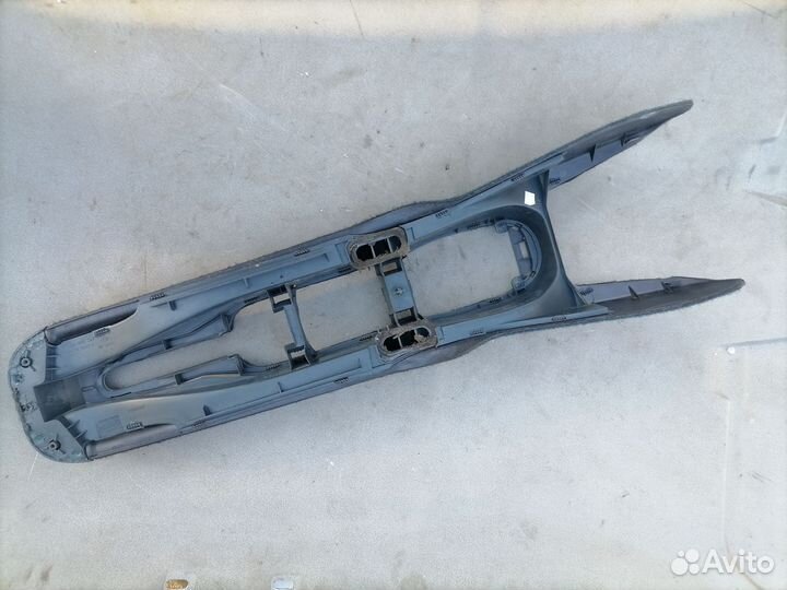 Консоль между сидениями Renault Scenic 1996-1999