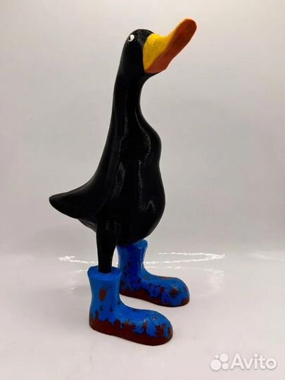 Статуэтка - Утка в сапогах