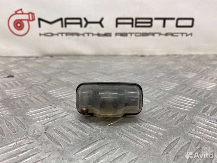 Б/У подсветка номера Toyota Duet M110A ejde 1Л