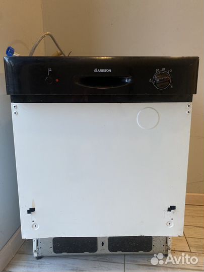 Посудомоечная машина ariston