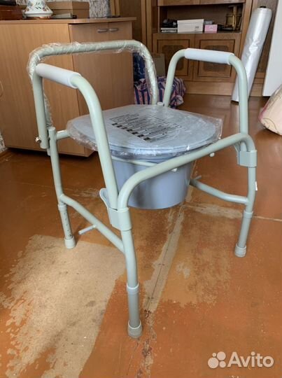 Кресло-туалет для инвалида