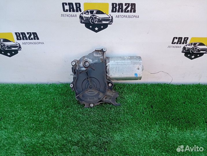 Моторчик стеклоочистителя Opel Astra