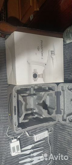 Квадрокоптер dji phantom 4