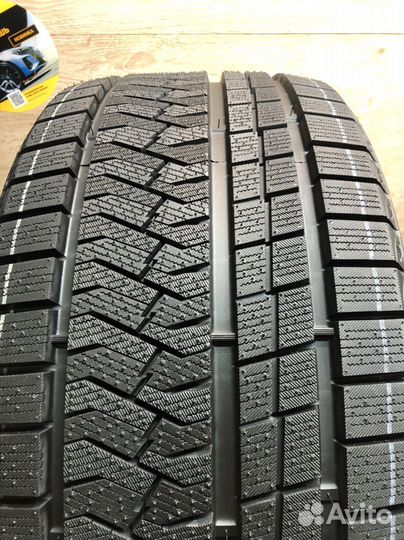 Triangle Snowlink TWT02 265/40 R20