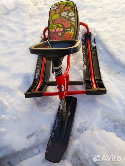 Детский снегокат бу