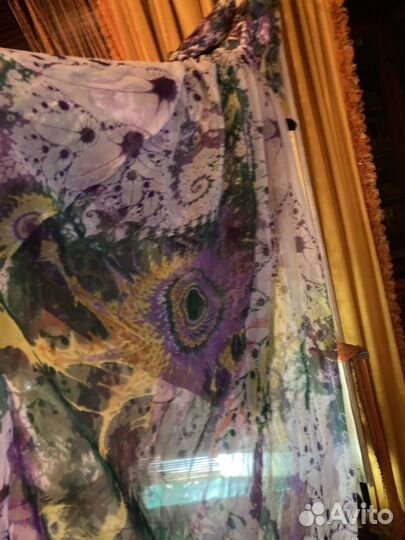 Шесть разных платьев