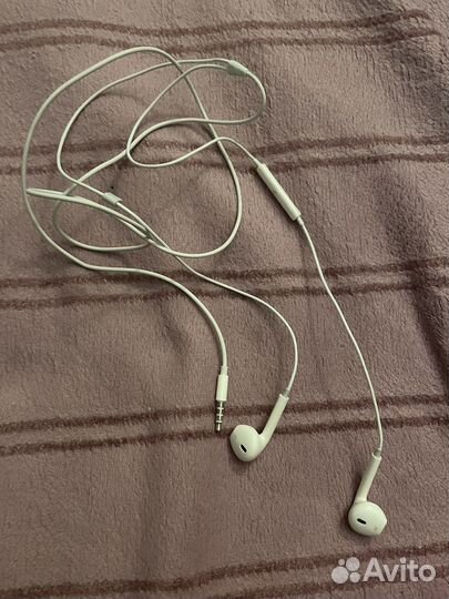 Наушники проводные для айфонов SE и 5 S