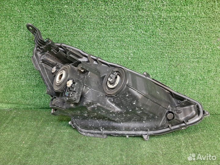 Фара toyota aqua NHP10 2012 контрактная
