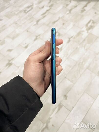 realme 5 Pro, 4/128 ГБ