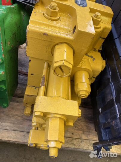 Джон Дир AT516978 Клапан гидравл. John Deere