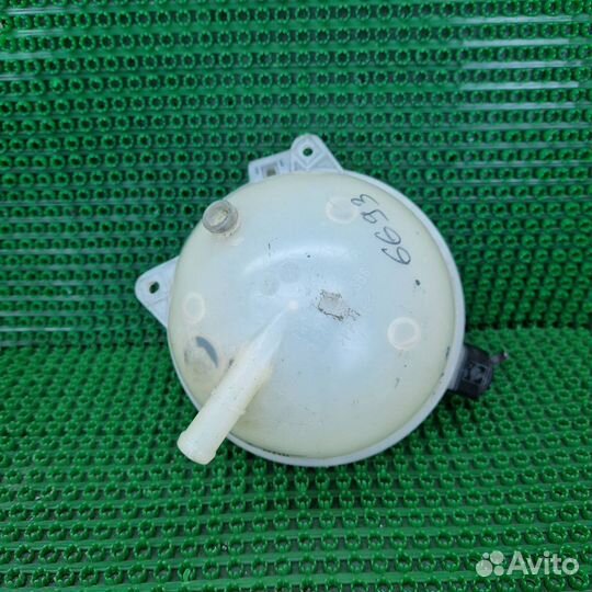 Бачок расширительный Volkswagen Tiguan 5N1 2008