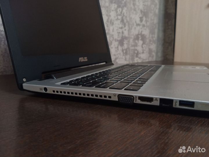 Ноутбук asus
